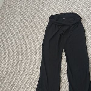 Black Lululemon yoga pants women's S